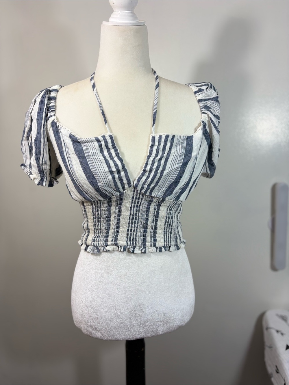 NWT Angie Blue & White Striped Smocked Crop Top Puff Sleeve Halter - M